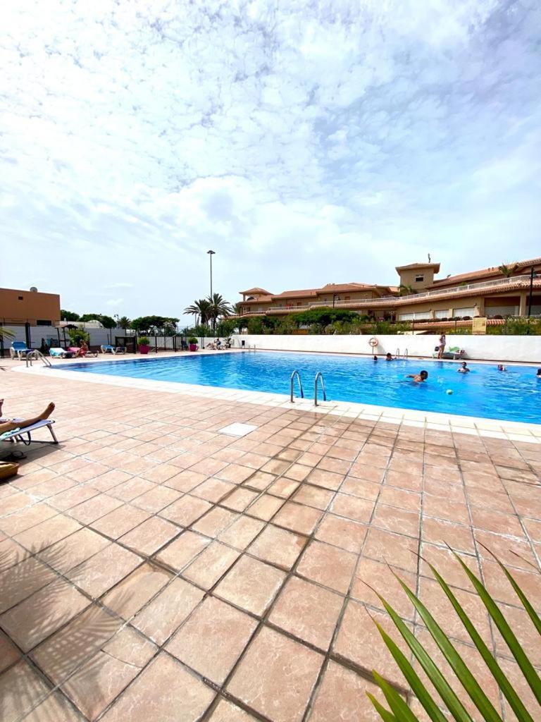 Stay Few Meters To Las Vistas Beach. Free Wifi. 阿罗纳 外观 照片